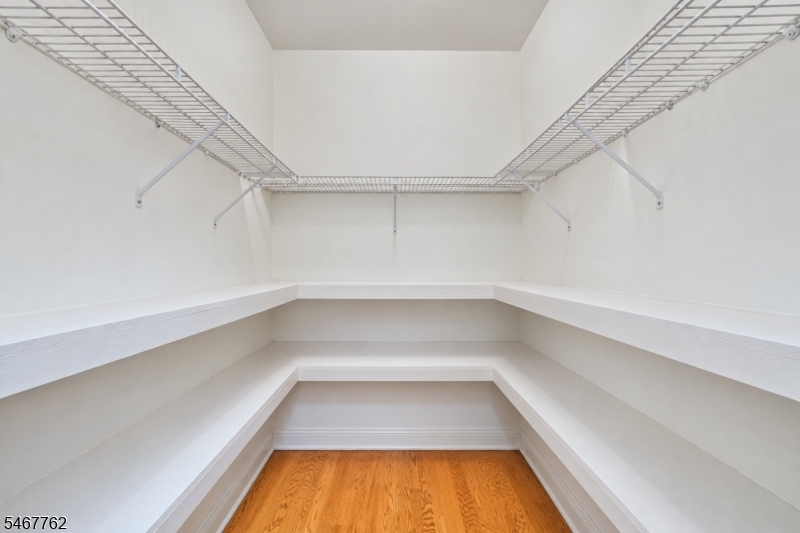 1 Efstis Court West Orange NJ 07052