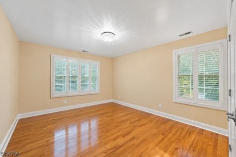 1 Efstis Court West Orange NJ 07052