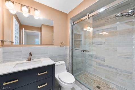 1 Efstis Court West Orange NJ 07052