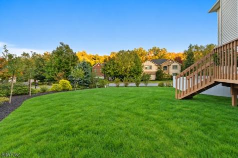 1 Efstis Court West Orange NJ 07052