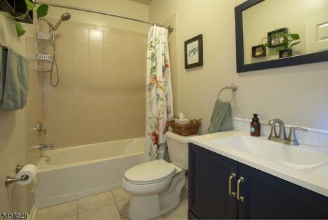 103 Lake Iliff Road Andover NJ 07860
