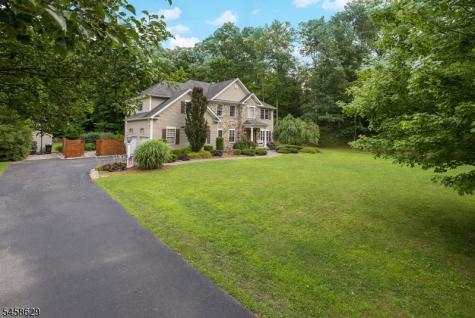 103 Lake Iliff Road Andover NJ 07860
