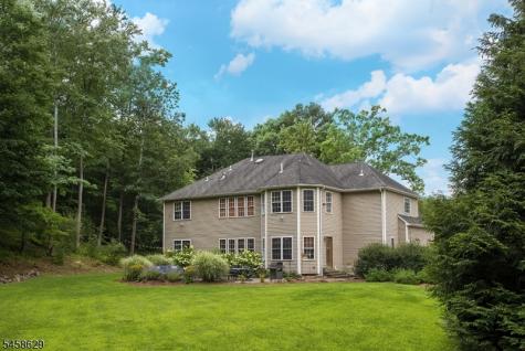 103 Lake Iliff Road Andover NJ 07860