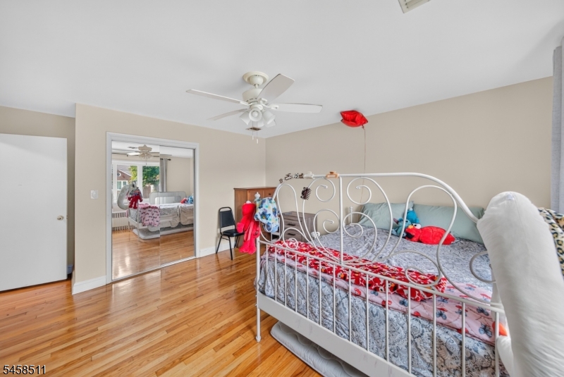 47 Albert Avenue Edison NJ 08837
