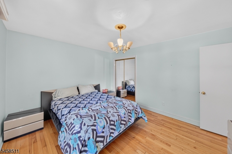 47 Albert Avenue Edison NJ 08837