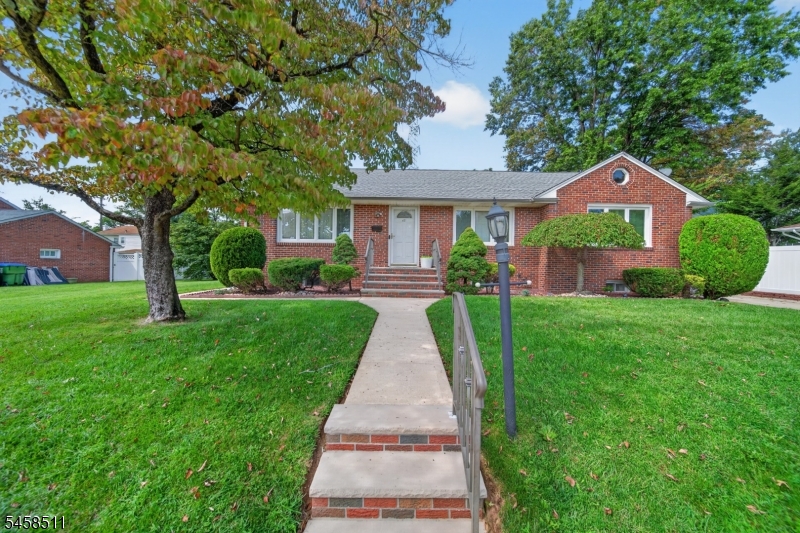 47 Albert Avenue Edison NJ 08837