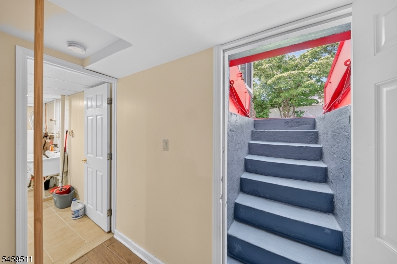 47 Albert Avenue Edison NJ 08837