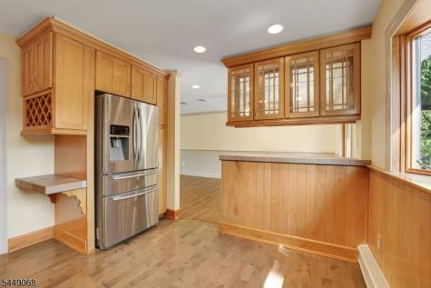 4 4TH Street Pequannock NJ 07440