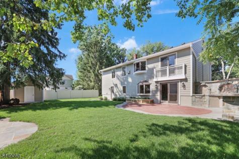4 4TH Street Pequannock NJ 07440