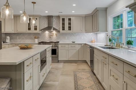 26 Woodland Road Mendham NJ 07926