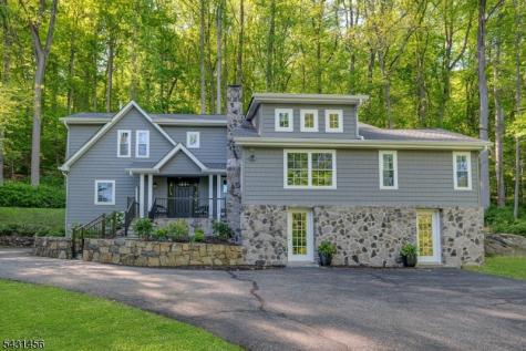 26 Woodland Road Mendham NJ 07926