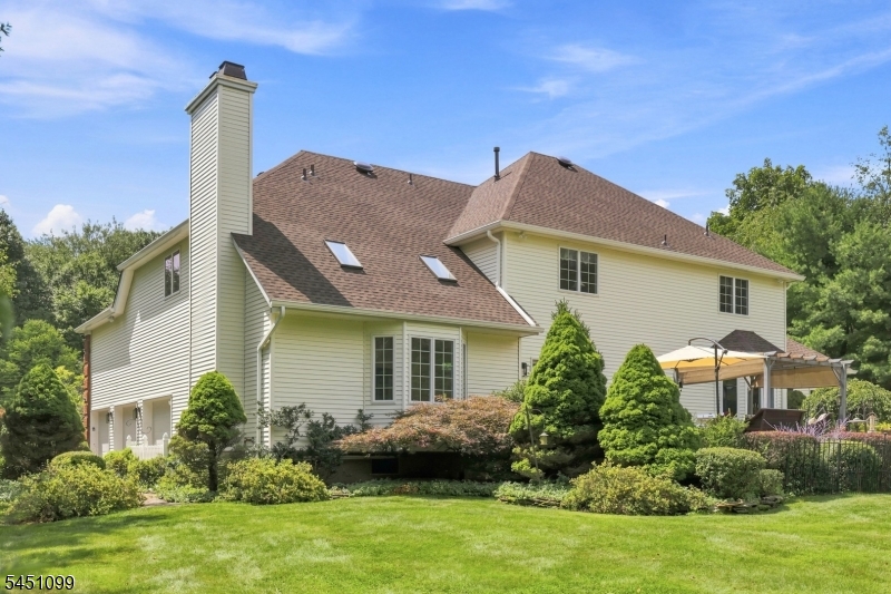 22 Ascot Drive Washington NJ 07853