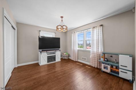 66 Fischer Avenue Nutley NJ 07110