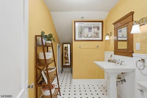 235 Hazel Avenue Garwood NJ 07027