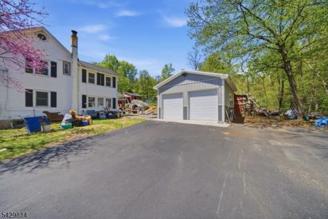 251 Russia Road Jefferson NJ 07438