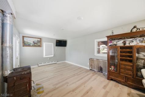 251 Russia Road Jefferson NJ 07438
