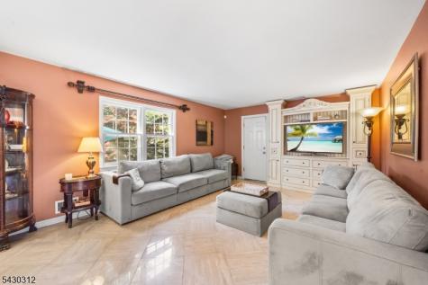 4 Gregmar Court Florham Park NJ 07932