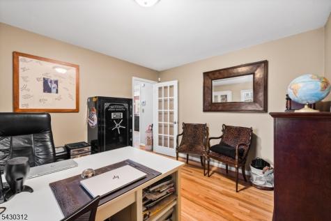 4 Gregmar Court Florham Park NJ 07932