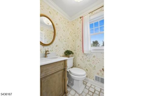 41 Farmersville Road Tewksbury NJ 07830