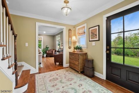 41 Farmersville Road Tewksbury NJ 07830