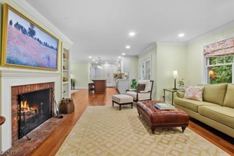41 Farmersville Road Tewksbury NJ 07830