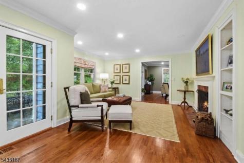 41 Farmersville Road Tewksbury NJ 07830