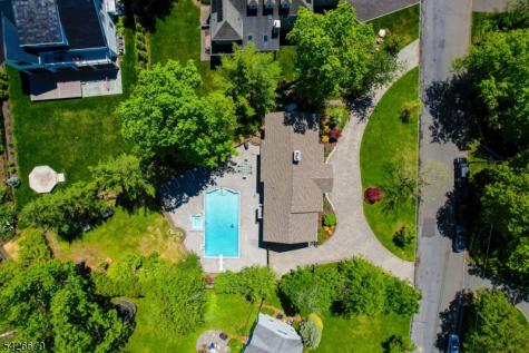 36 Thackeray Drive Millburn NJ 07078