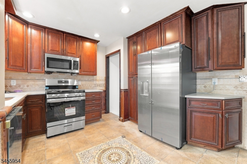 683 Mill Street Belleville NJ 07109