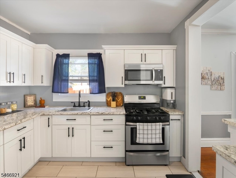 15 Whitman Avenue East Orange NJ 07017
