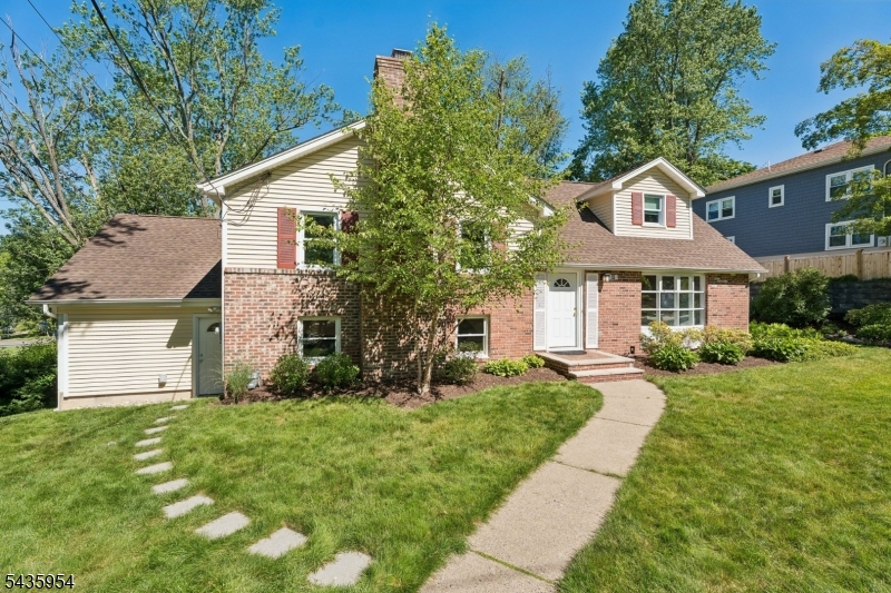 30 Crestwood Road Morristown NJ 07960