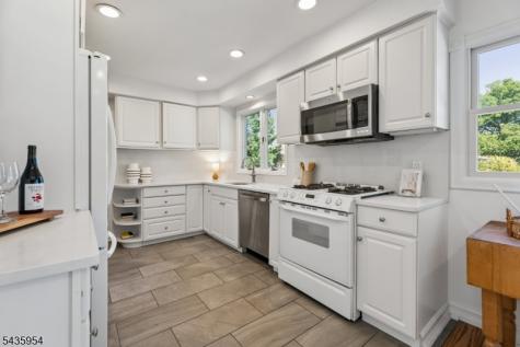 30 Crestwood Road Morristown NJ 07960