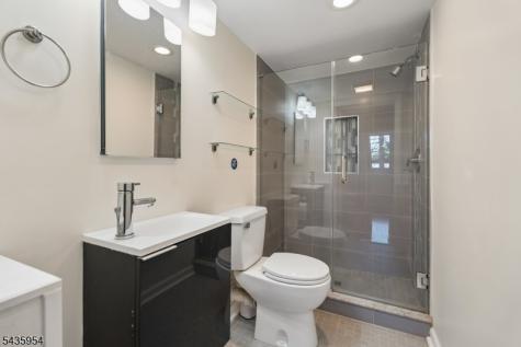 30 Crestwood Road Morristown NJ 07960