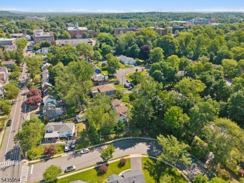 30 Crestwood Road Morristown NJ 07960