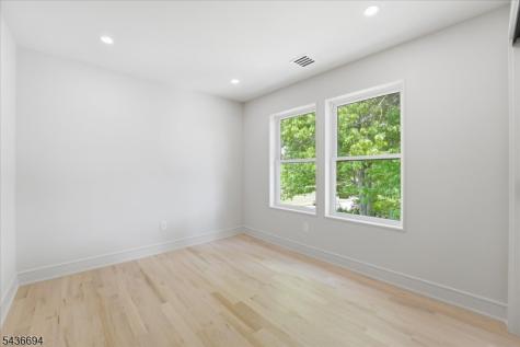 180 Sheridan Avenue Clifton NJ 07011