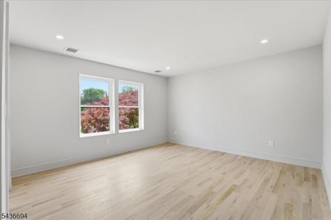 180 Sheridan Avenue Clifton NJ 07011
