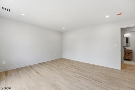 180 Sheridan Avenue Clifton NJ 07011