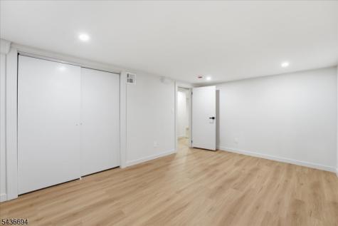 180 Sheridan Avenue Clifton NJ 07011