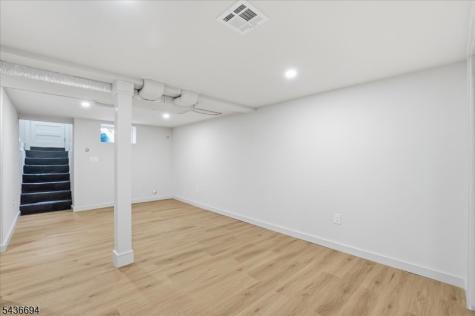180 Sheridan Avenue Clifton NJ 07011