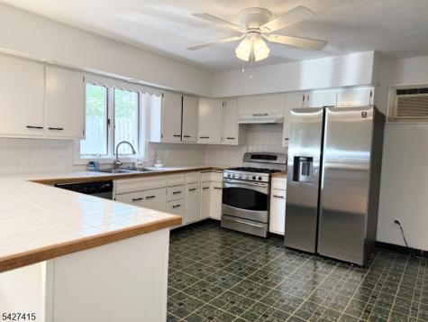 175 Highland Lakes Road Vernon NJ 07422
