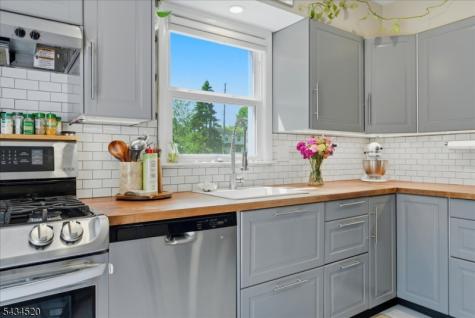 366 Maplewood Avenue Kenilworth NJ 07033