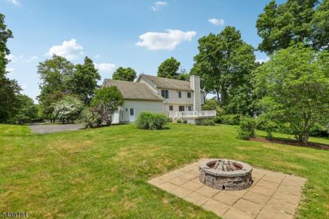 12 Meadow Ridge Road Knowlton NJ 07832