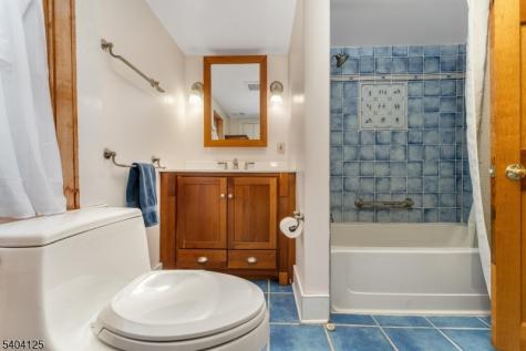 704 Mil Ford-frenchtown Road Alexandria NJ 08848