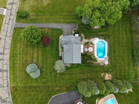 8 Links Court Sparta NJ 07871