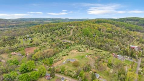 326 Riegelsville Road Holland NJ 08848