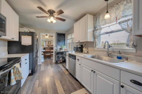 326 Riegelsville Road Holland NJ 08848
