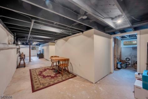 326 Riegelsville Road Holland NJ 08848