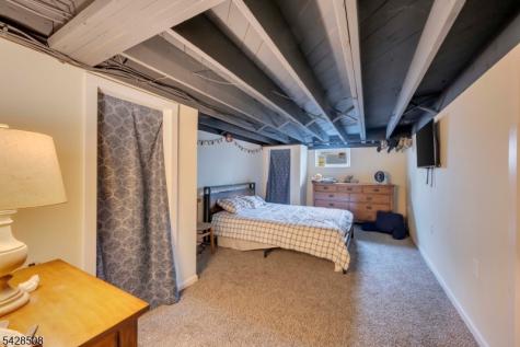 326 Riegelsville Road Holland NJ 08848