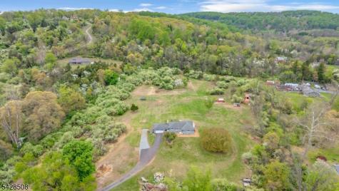 326 Riegelsville Road Holland NJ 08848