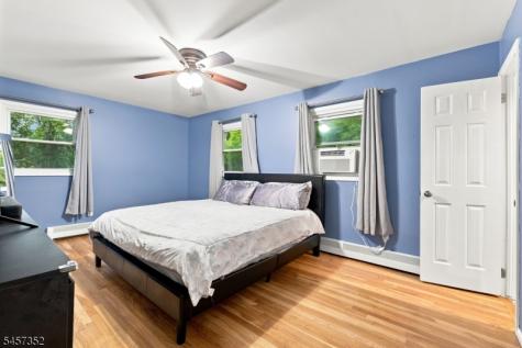 33 Cooke Road Blairstown NJ 07825