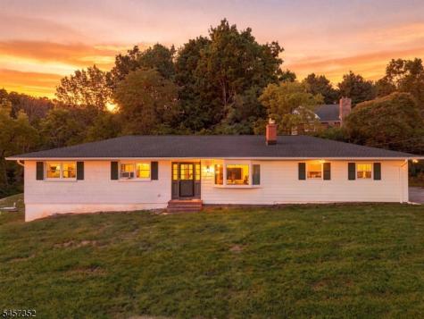 33 Cooke Road Blairstown NJ 07825